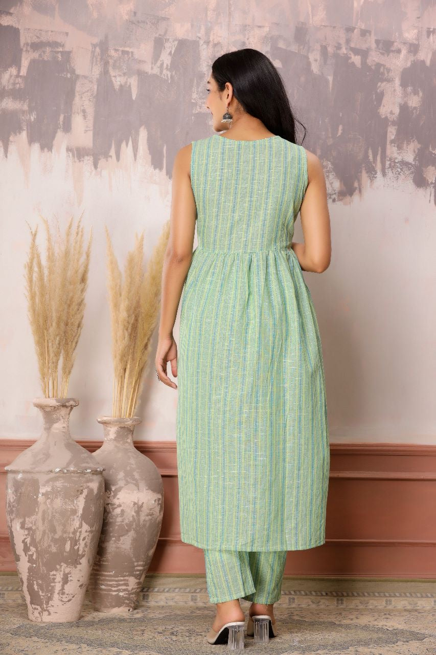 Stripes Print Kurta Pants